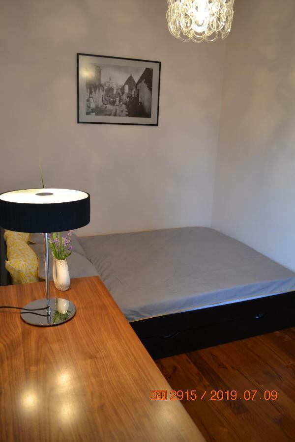 Apartament Parkowa Polana Z Ogrodem Lägenhet Polanica-Zdrój Exteriör bild